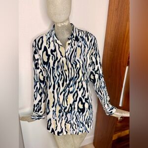 Equipment Femme SILK Women's Animal Print Button-Up Long Sleeve Shirt. Size XS